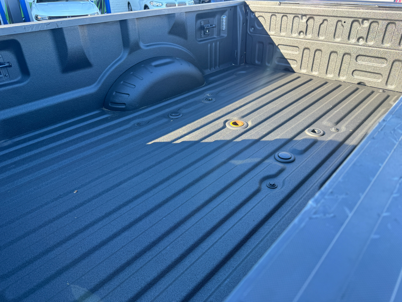 Ford F-450 SD Lariat Crew Cab 4WD DRW 2022