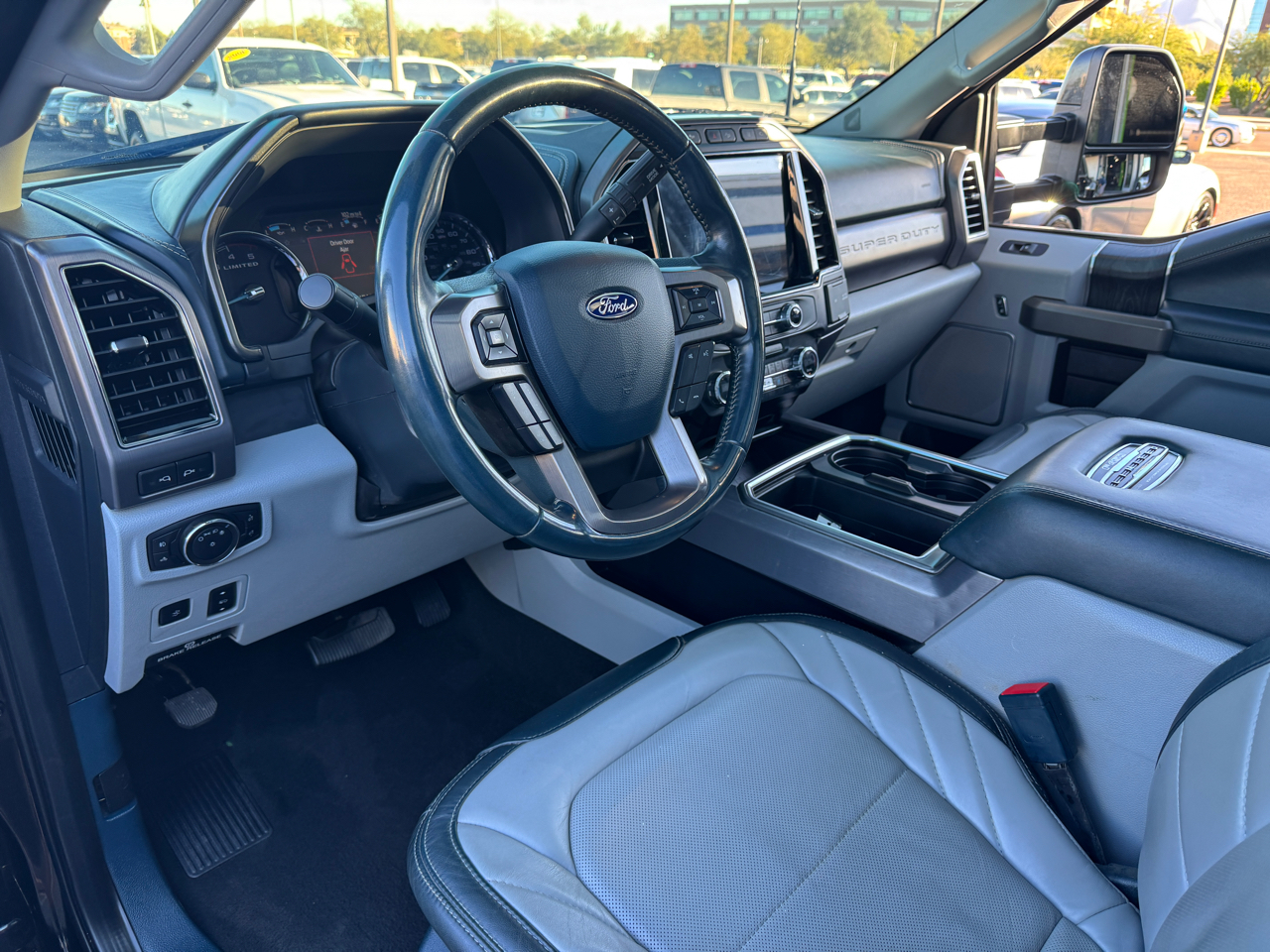 Ford F-450 SD Lariat Crew Cab 4WD DRW 2022