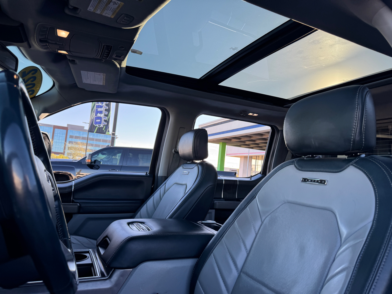 Ford F-450 SD Lariat Crew Cab 4WD DRW 2022