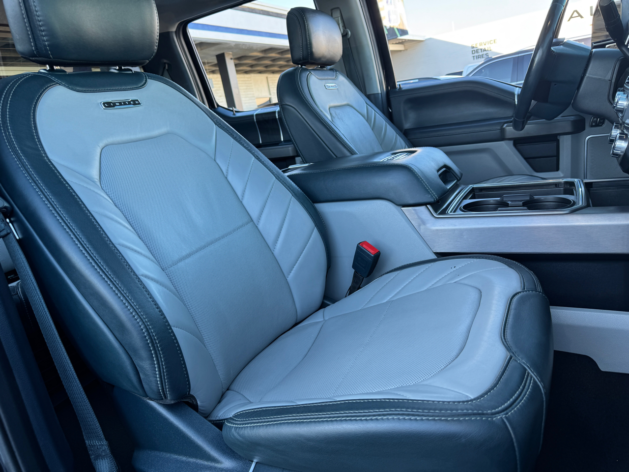 Ford F-450 SD Lariat Crew Cab 4WD DRW 2022