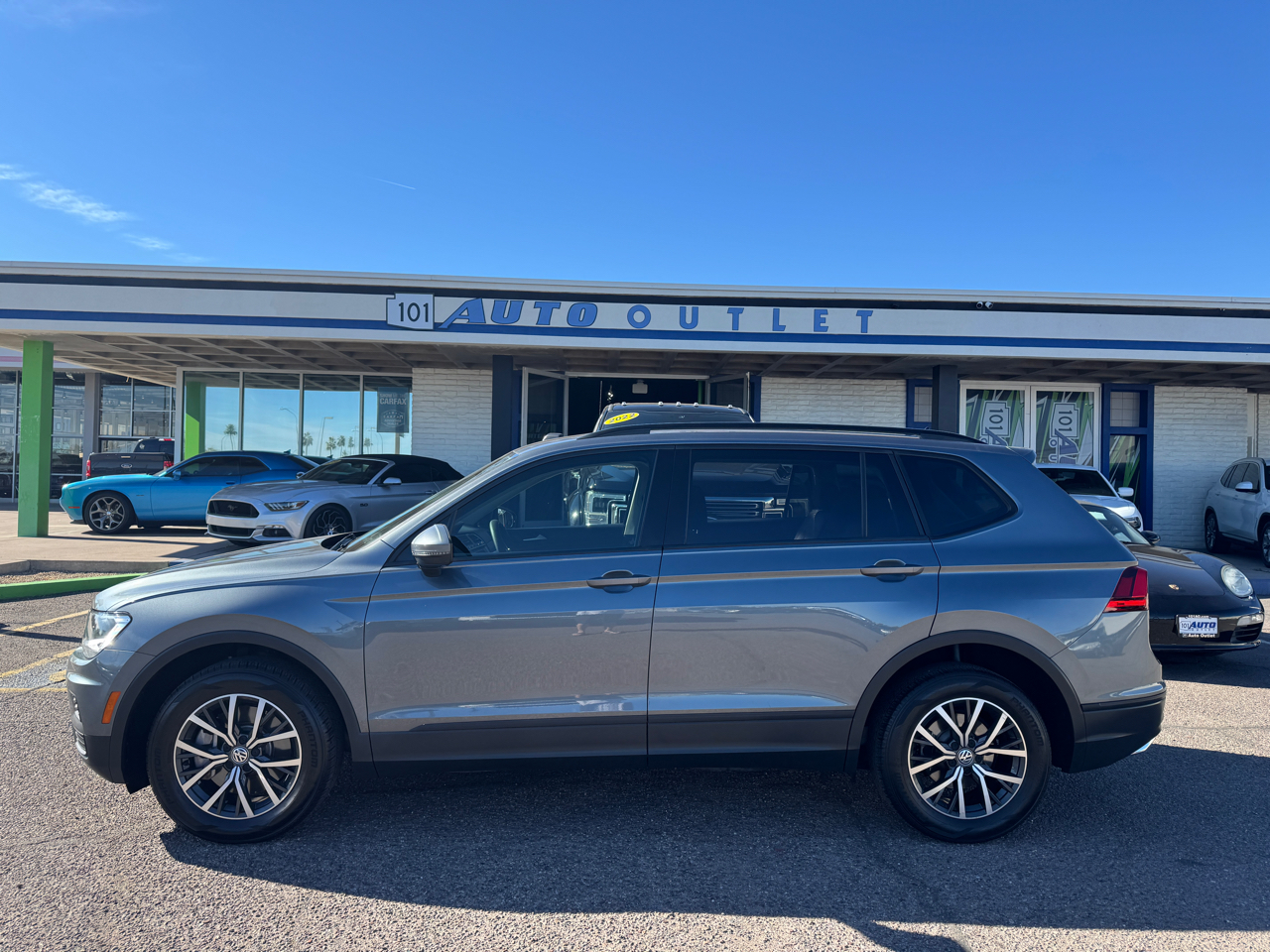 Volkswagen Tiguan S 2021