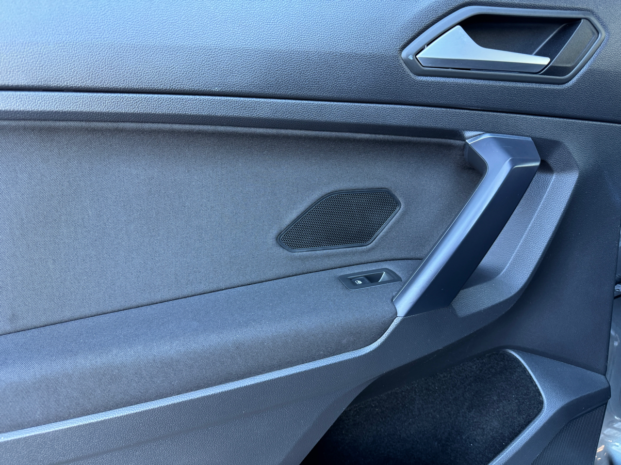 Volkswagen Tiguan  2021