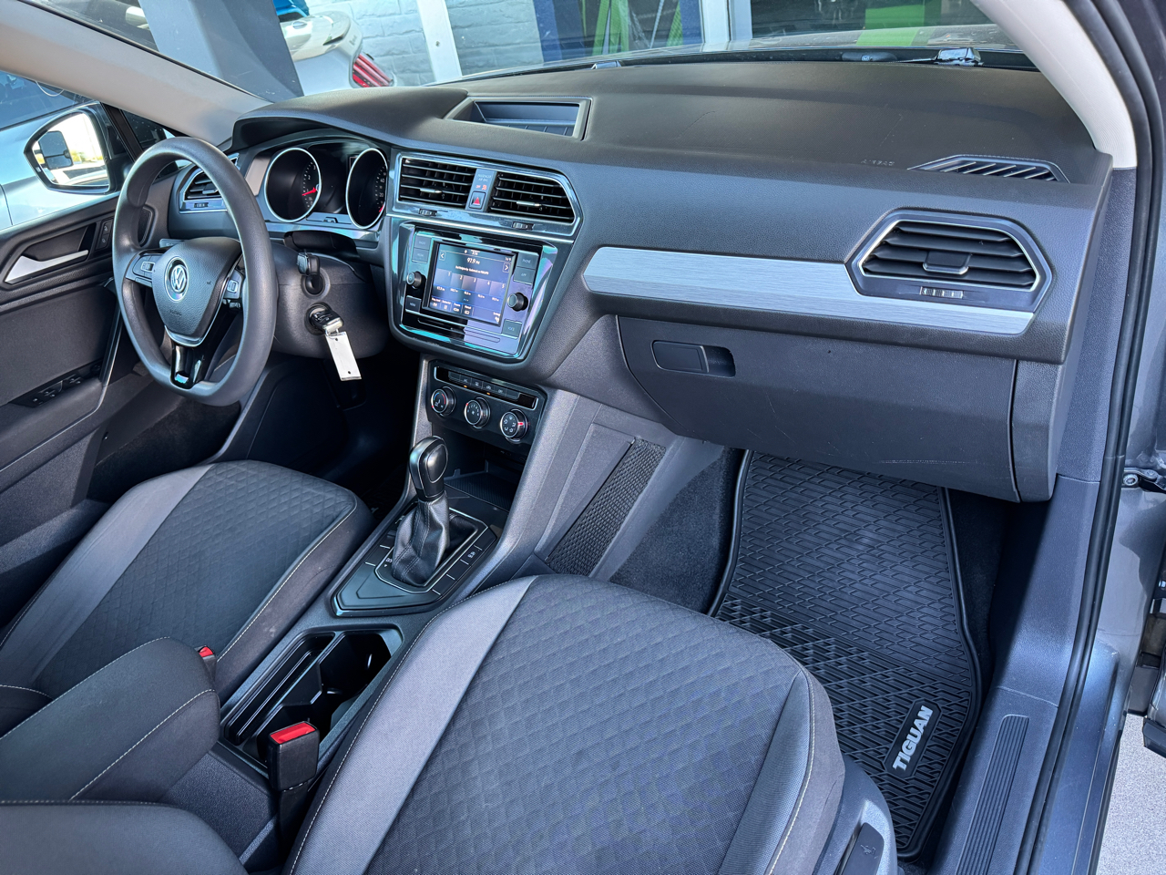 Volkswagen Tiguan  2021