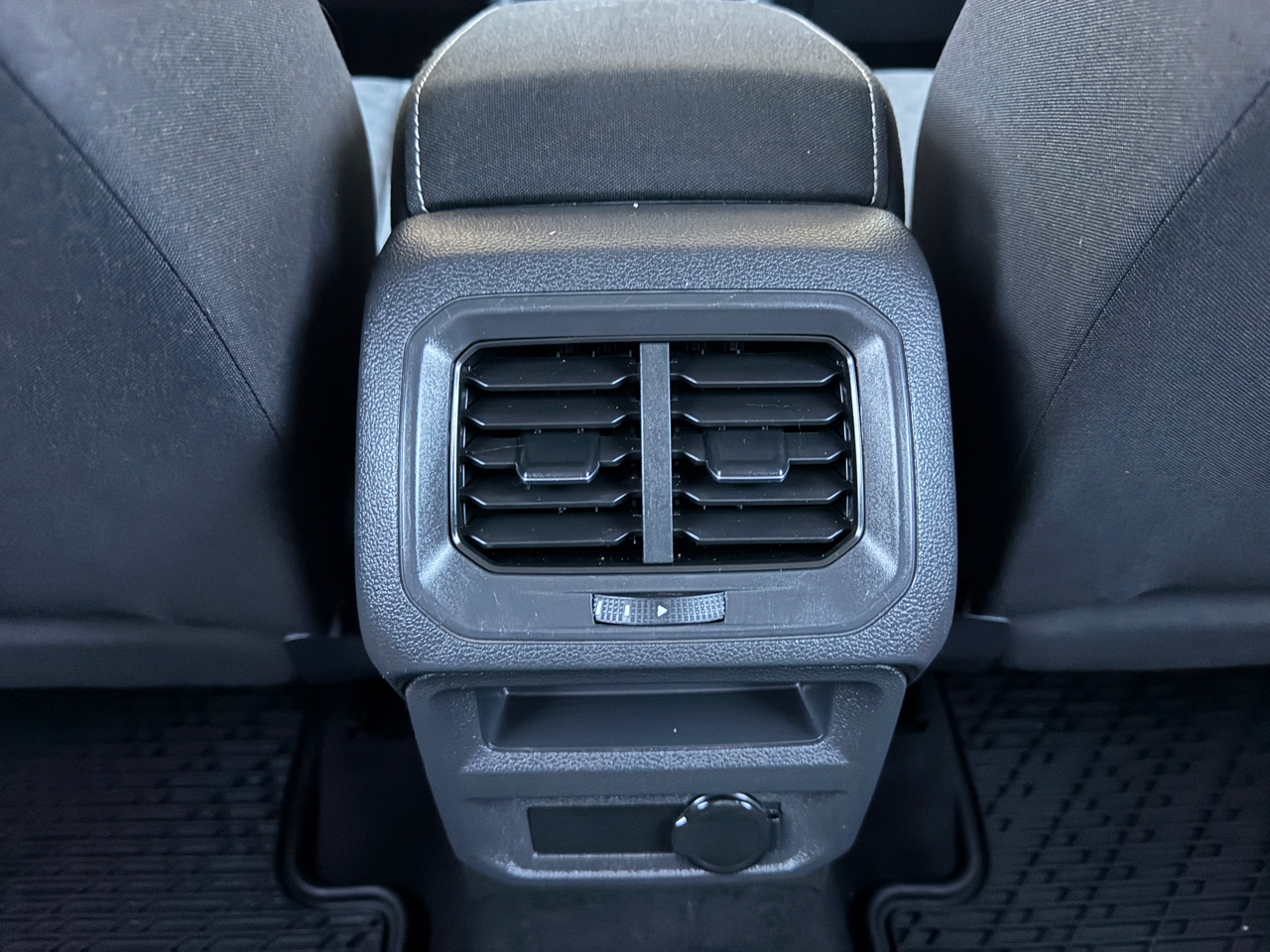 Volkswagen Tiguan  2021