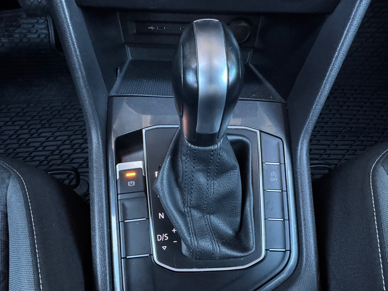 Volkswagen Tiguan  2021