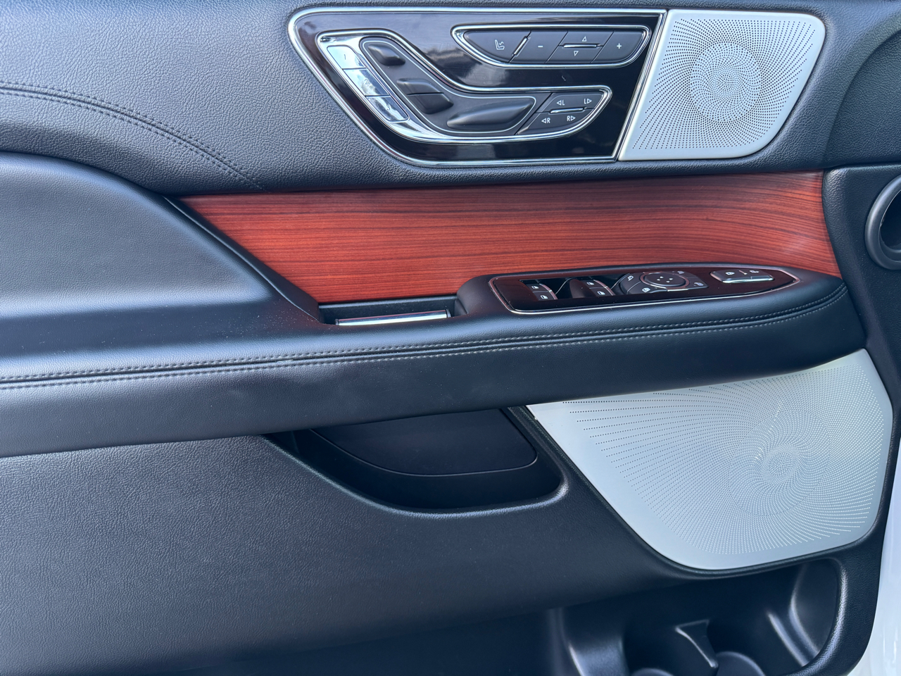 Lincoln Navigator Reserve 2021