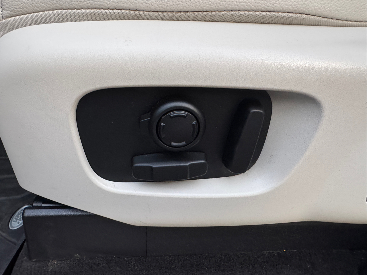 Land Rover Discovery  2021