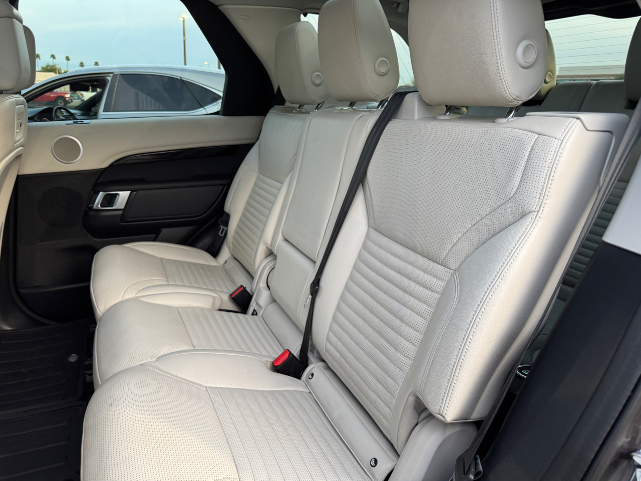 Land Rover Discovery  2021