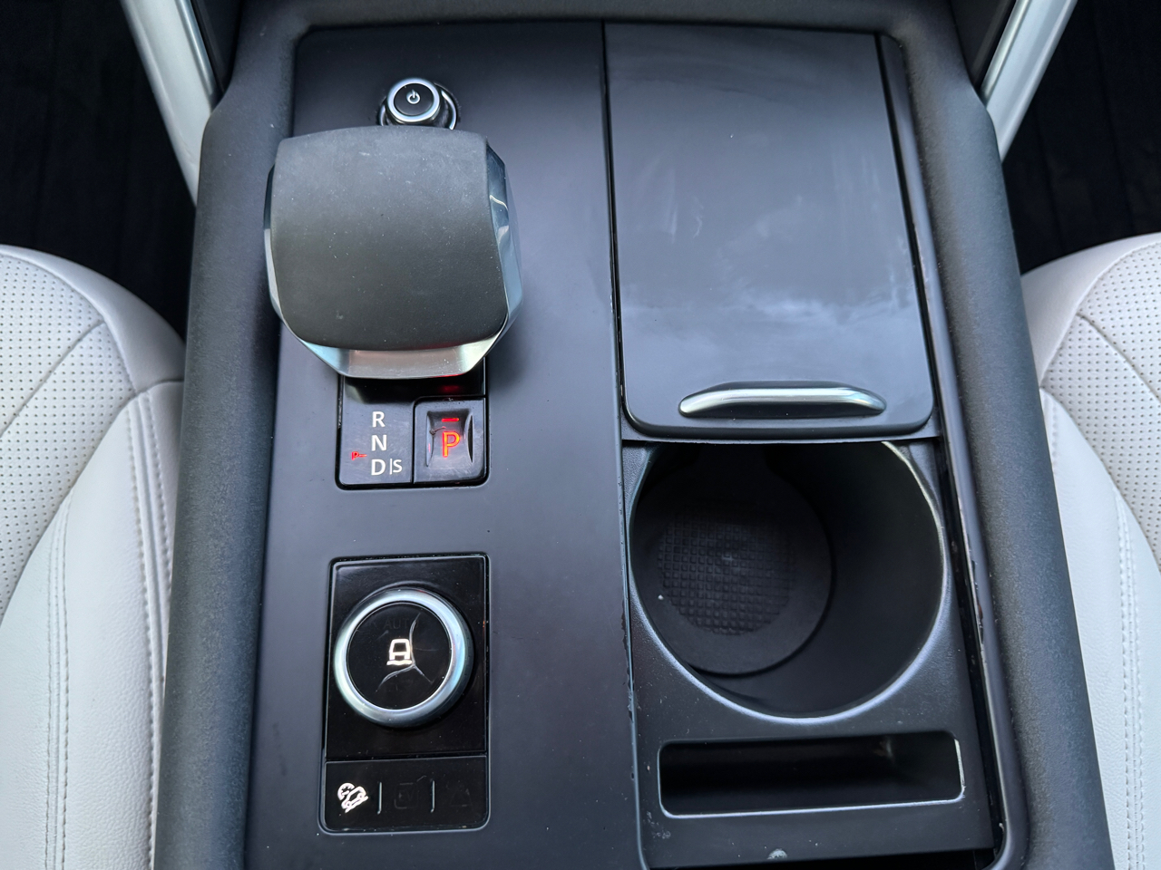 Land Rover Discovery  2021