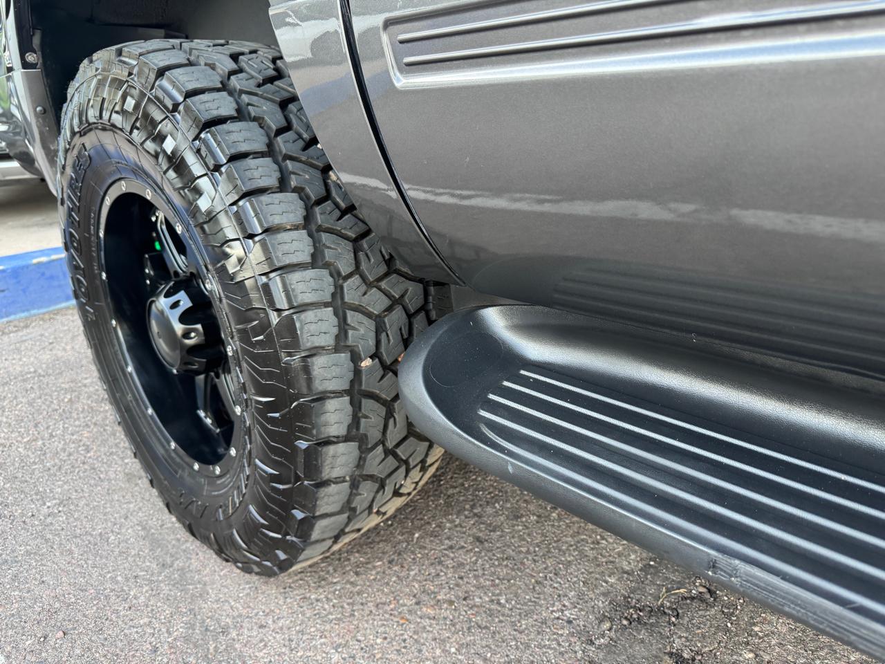 Ford Excursion XLT 6.0L 4WD 2005