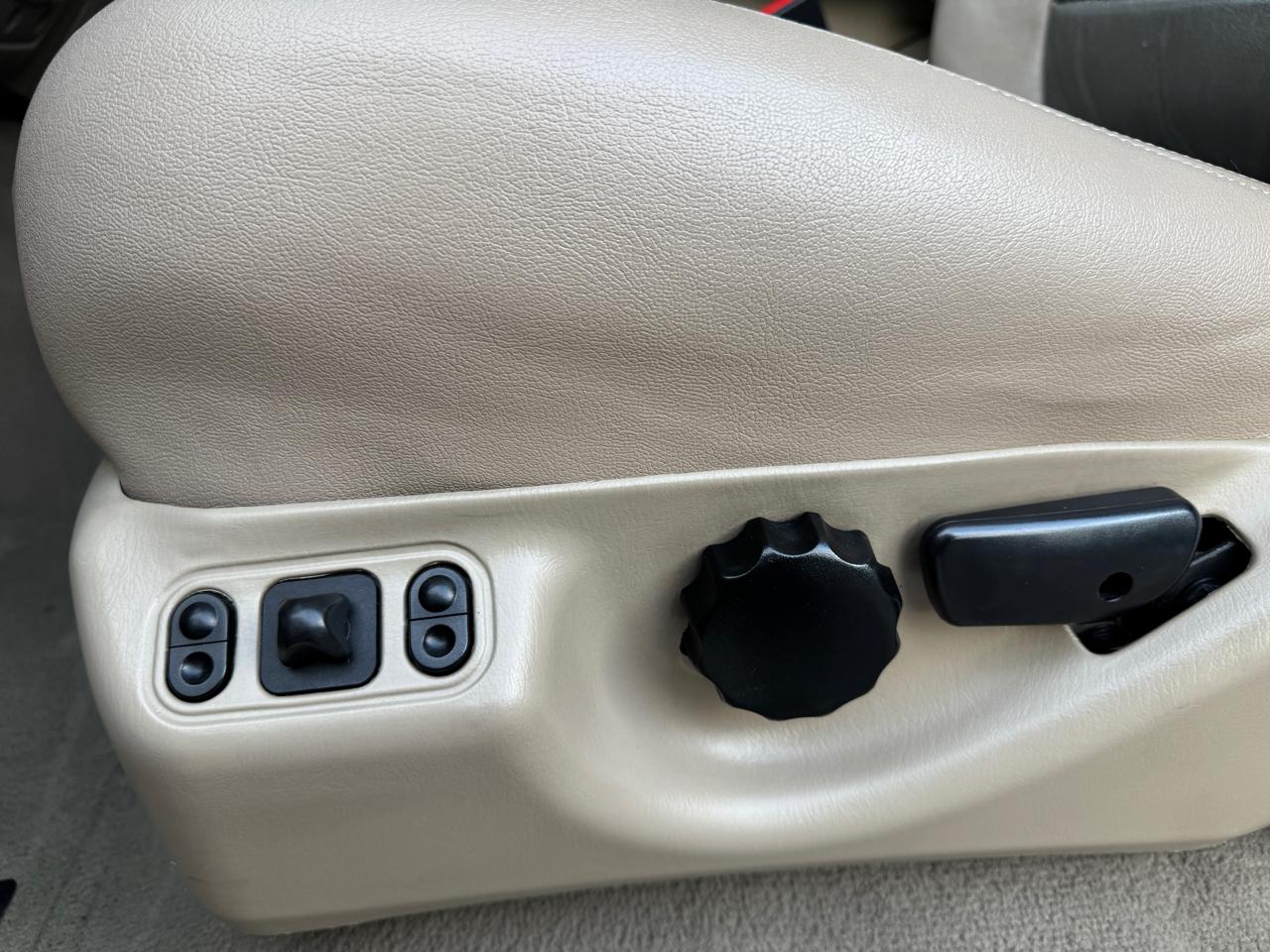 Ford Excursion XLT 6.0L 4WD 2005