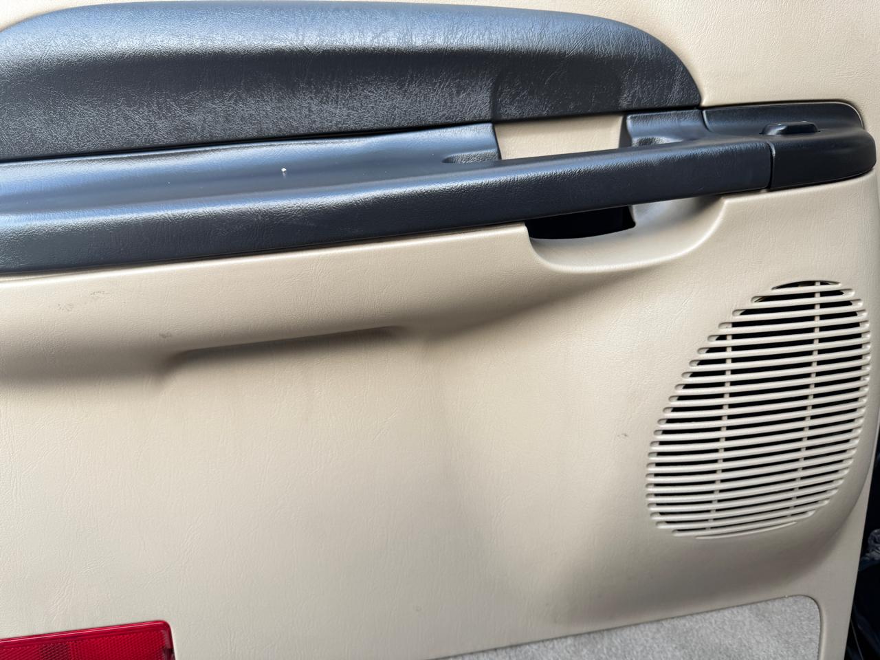 Ford Excursion XLT 6.0L 4WD 2005