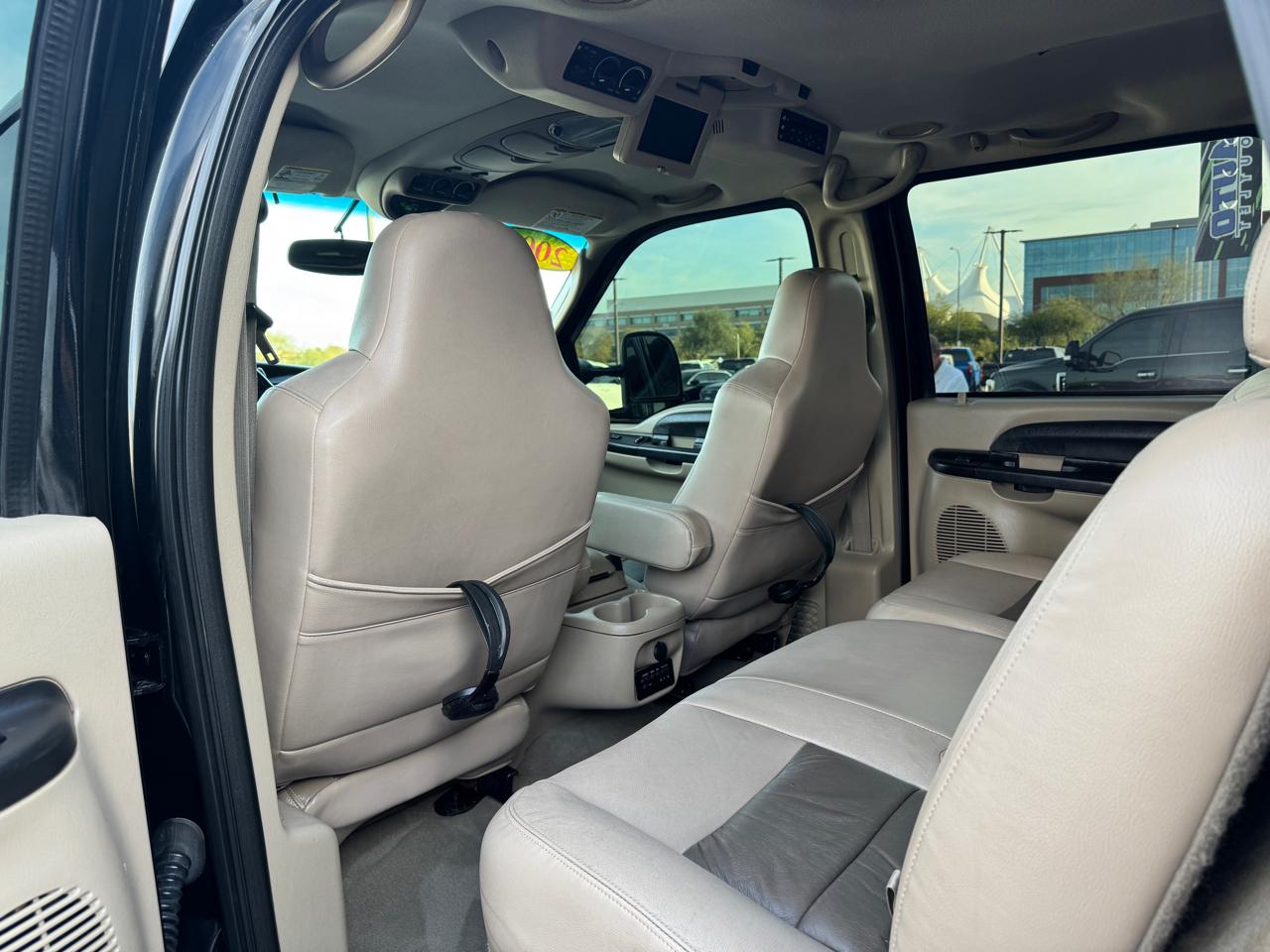 Ford Excursion XLT 6.0L 4WD 2005