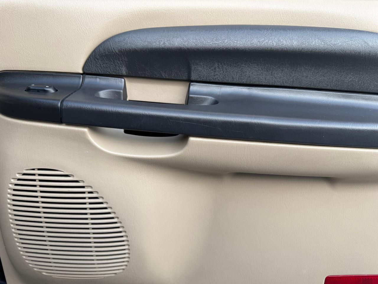 Ford Excursion XLT 6.0L 4WD 2005