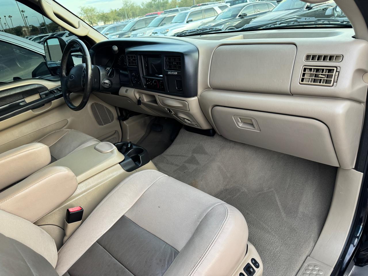 Ford Excursion XLT 6.0L 4WD 2005