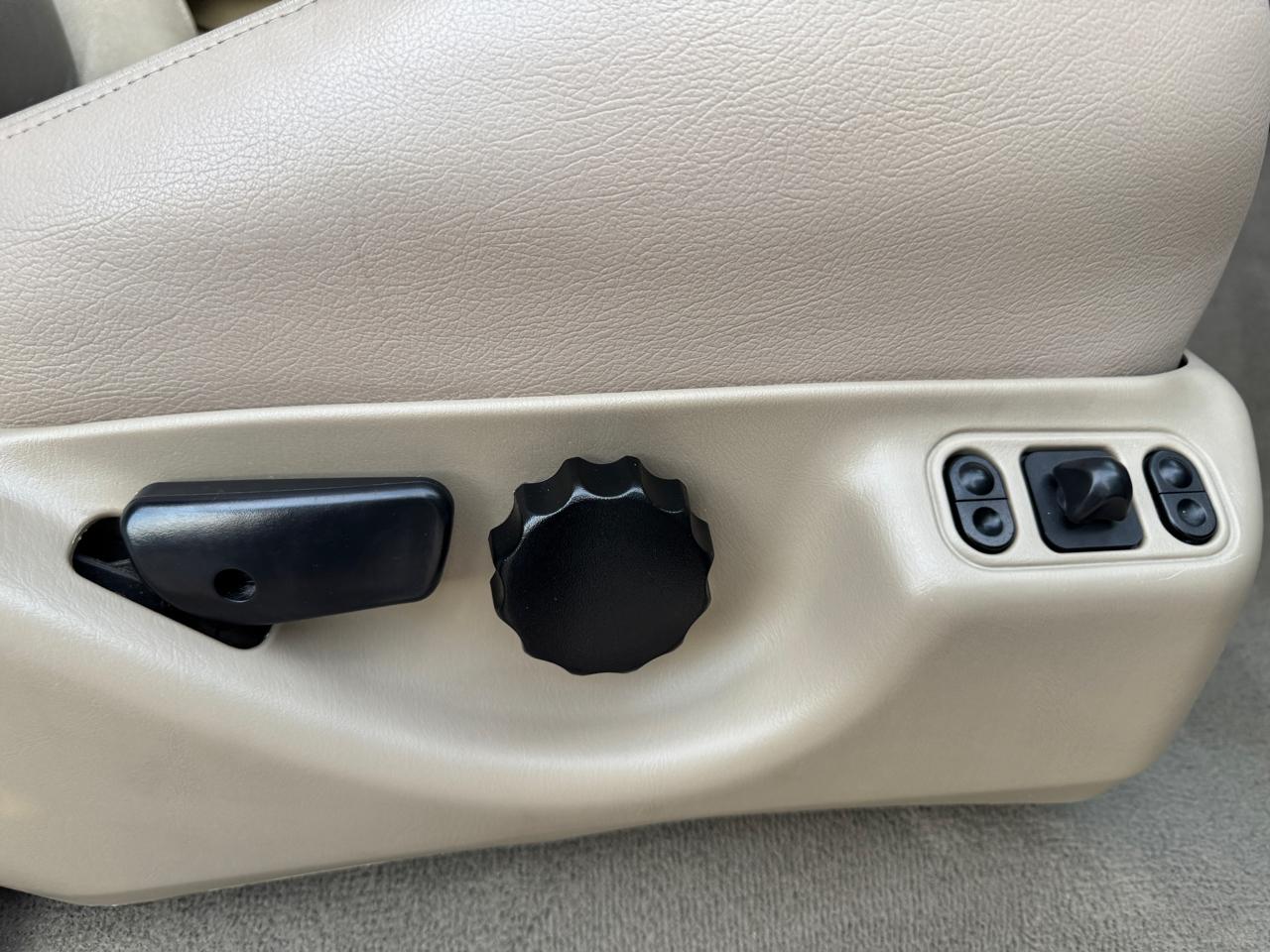 Ford Excursion XLT 6.0L 4WD 2005