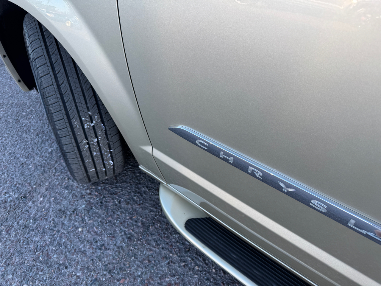 Chrysler Town & Country  2011