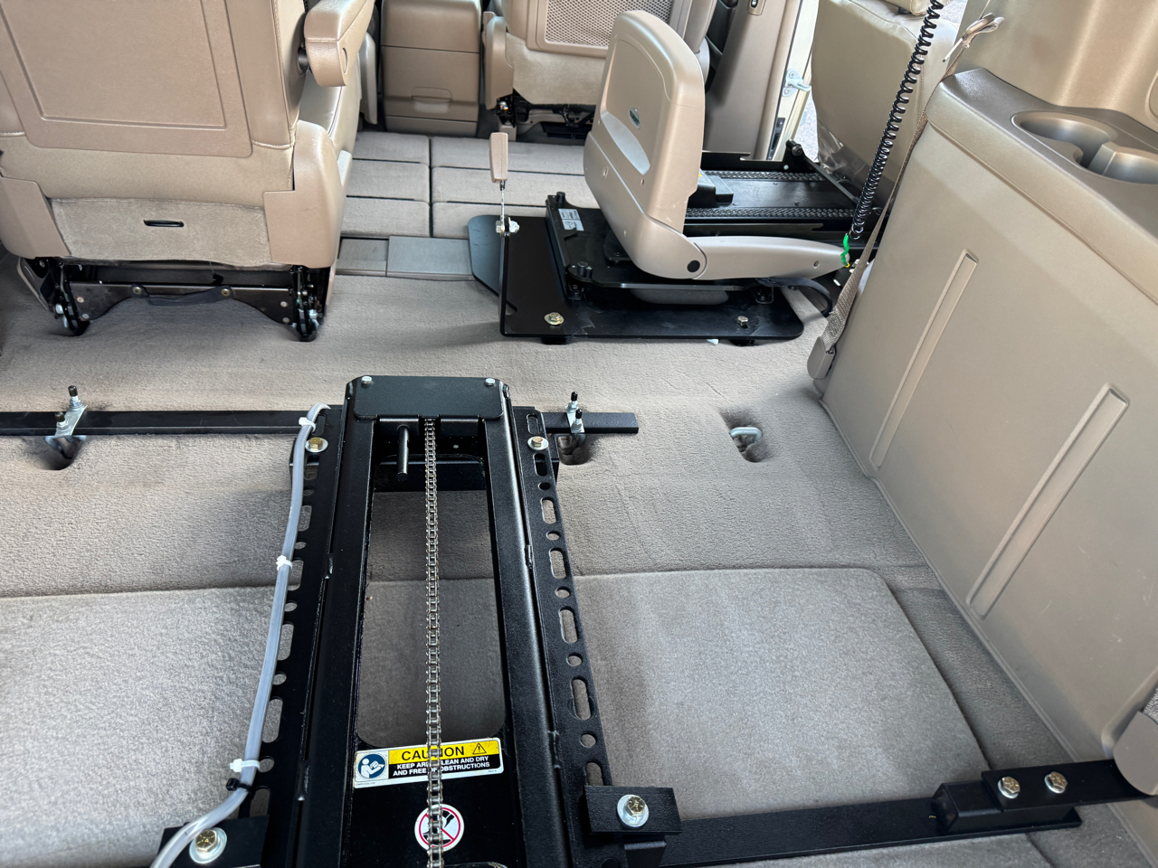 Chrysler Town & Country  2011