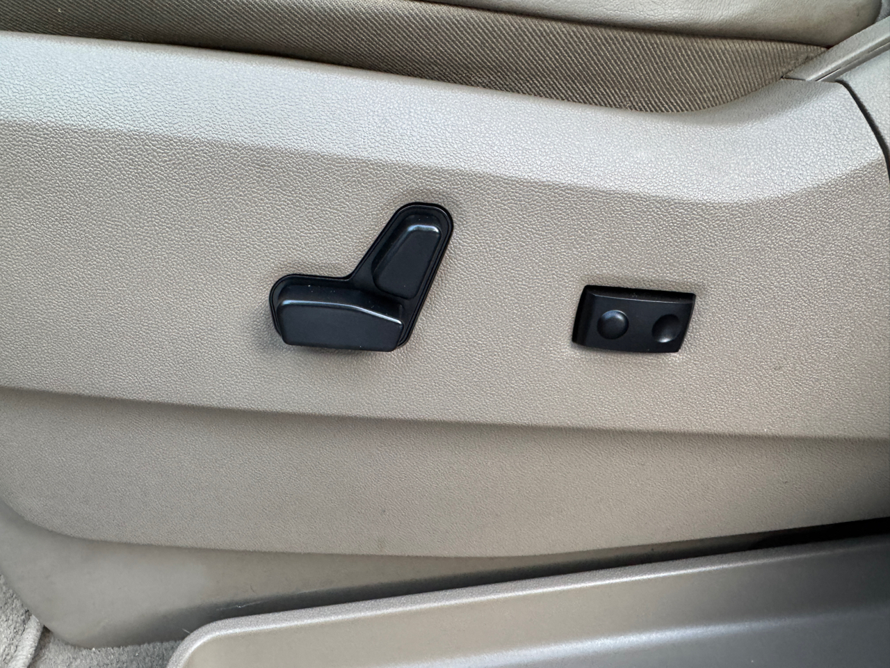 Chrysler Town & Country  2011