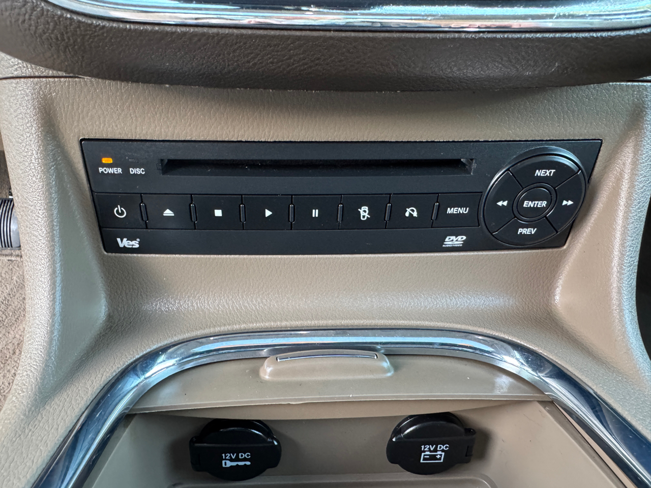 Chrysler Town & Country  2011