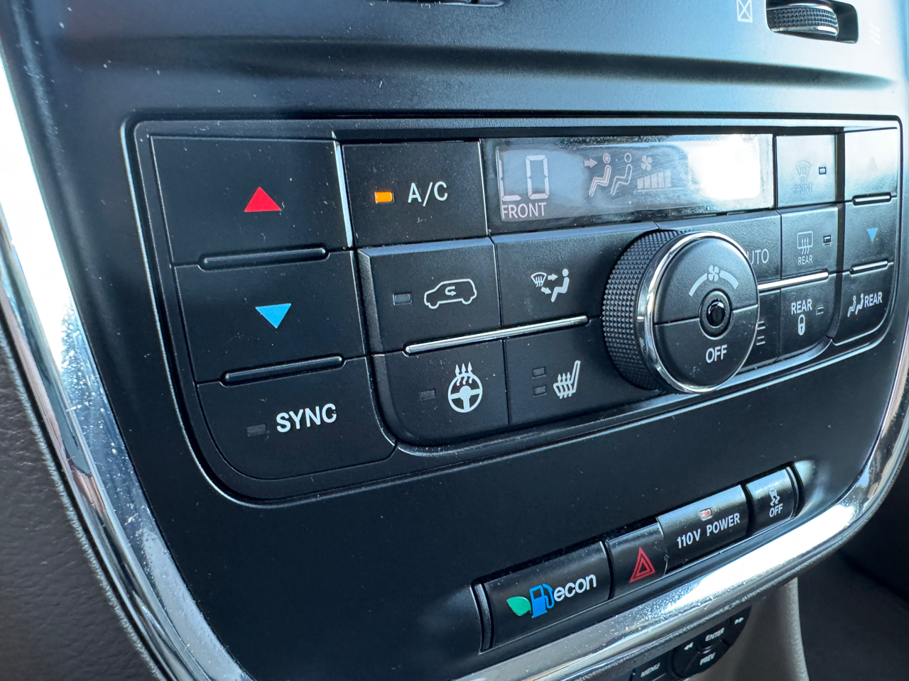 Chrysler Town & Country  2011