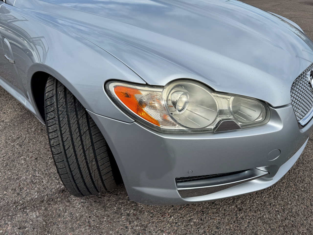 Jaguar XF-Series  2010