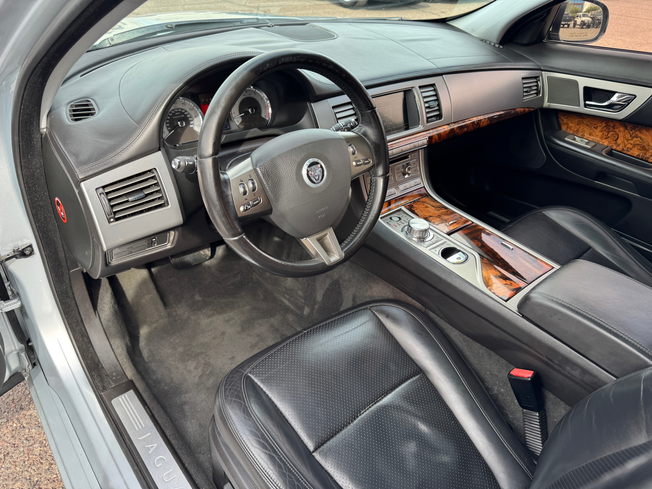 Jaguar XF-Series  2010