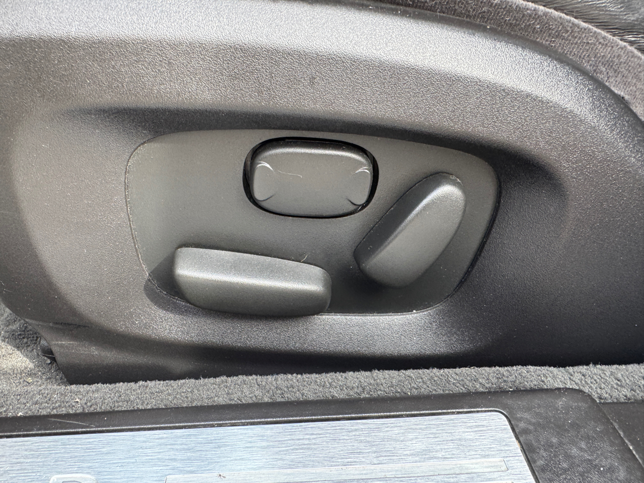 Jaguar XF-Series  2010