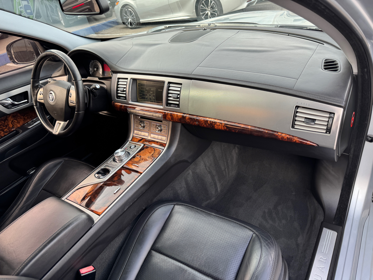 Jaguar XF-Series  2010