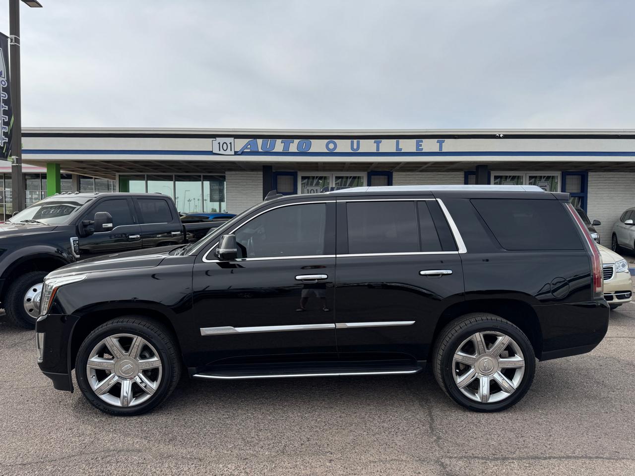 Cadillac Escalade 4WD 4dr Luxury 2019