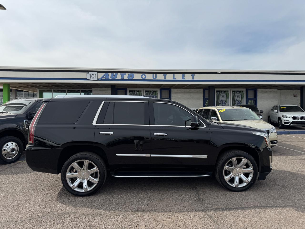 Cadillac Escalade 4WD 4dr Luxury 2019