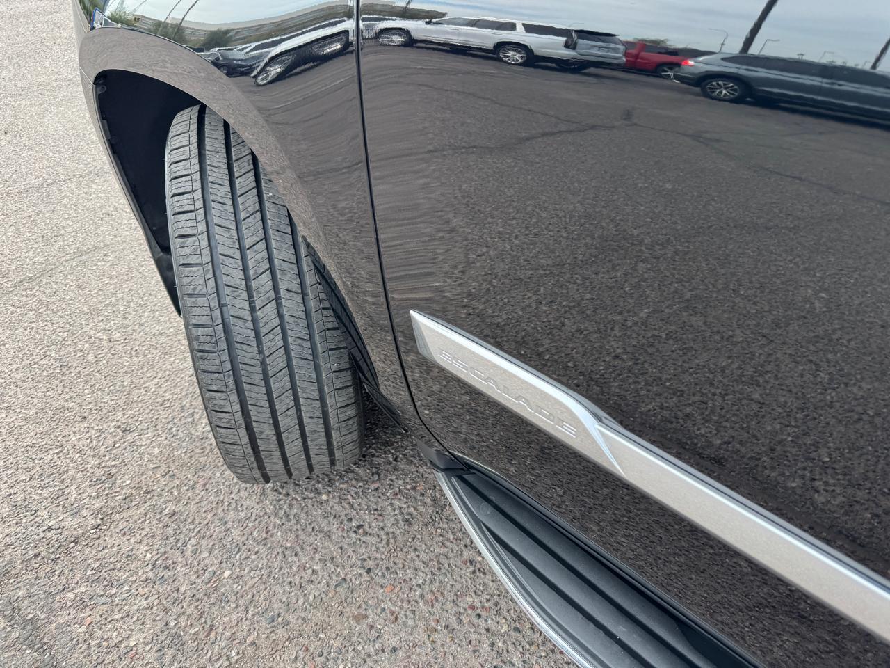 Cadillac Escalade 4WD 4dr Luxury 2019