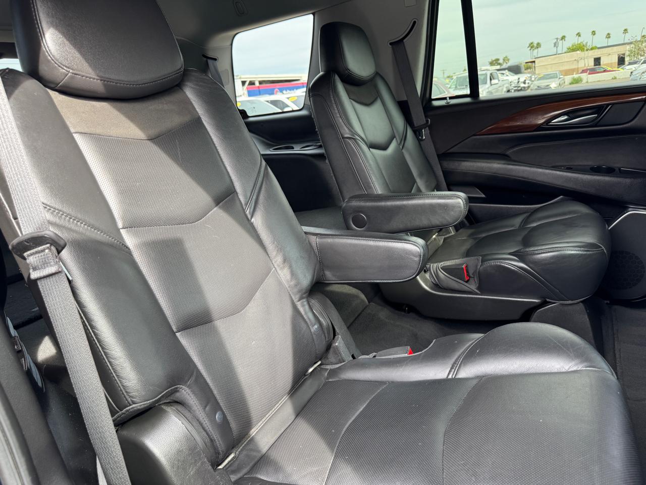 Cadillac Escalade 4WD 4dr Luxury 2019