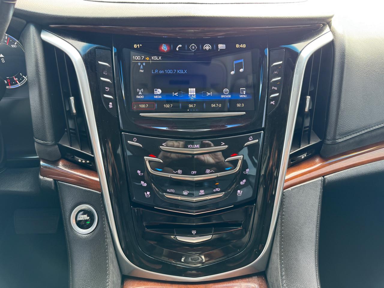 Cadillac Escalade 4WD 4dr Luxury 2019