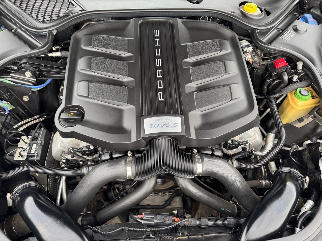 Porsche Panamera 4dr HB 4S 2015