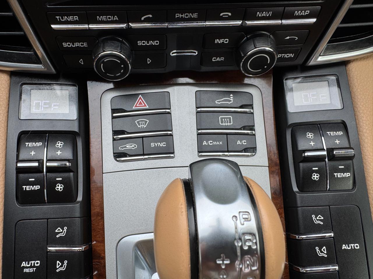 Porsche Panamera 4dr HB 4S 2015