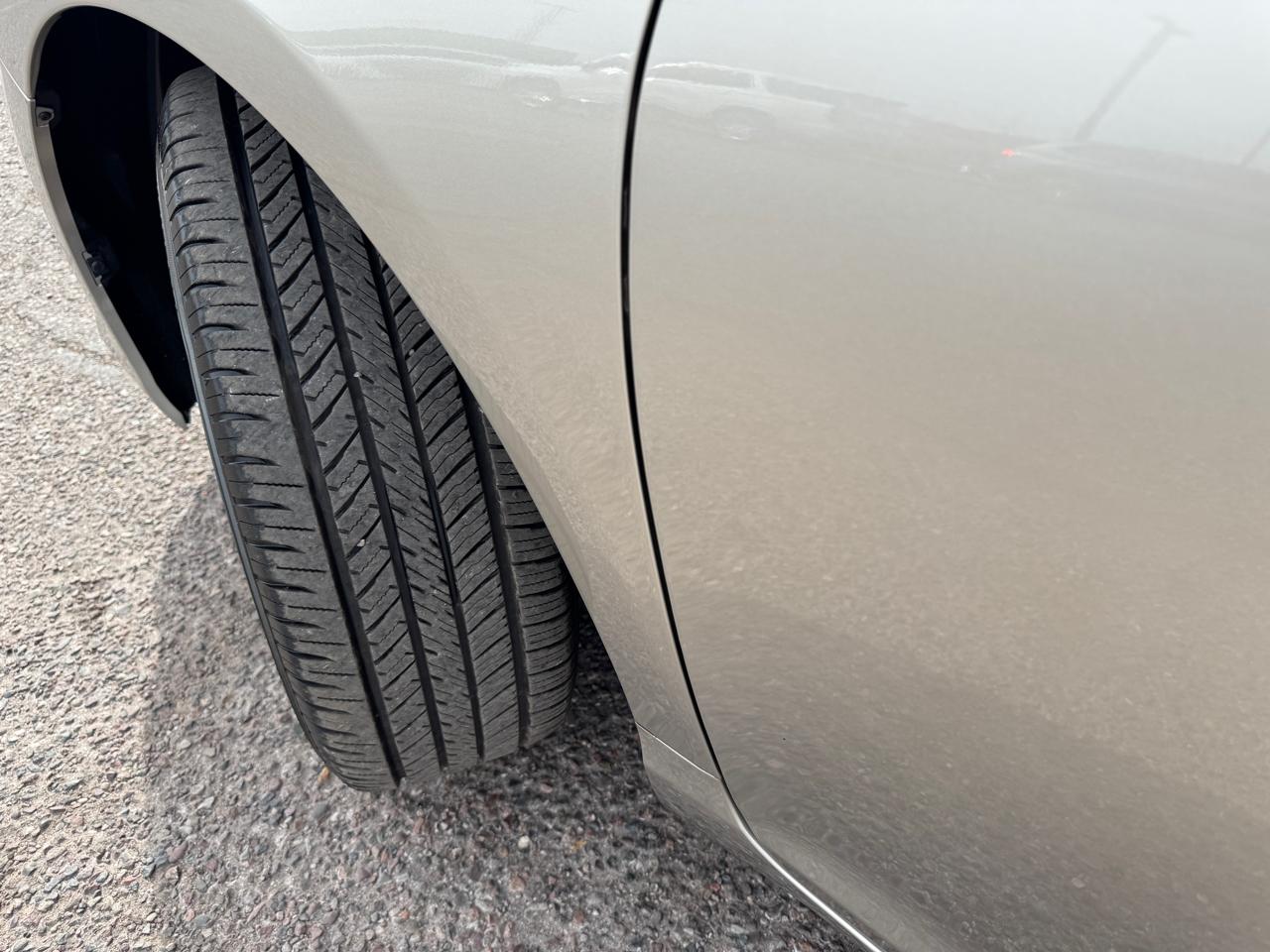 Toyota Camry XLE Auto (Natl) 2017