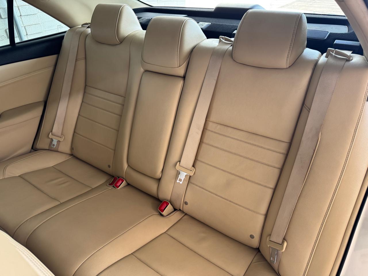 Toyota Camry XLE Auto (Natl) 2017