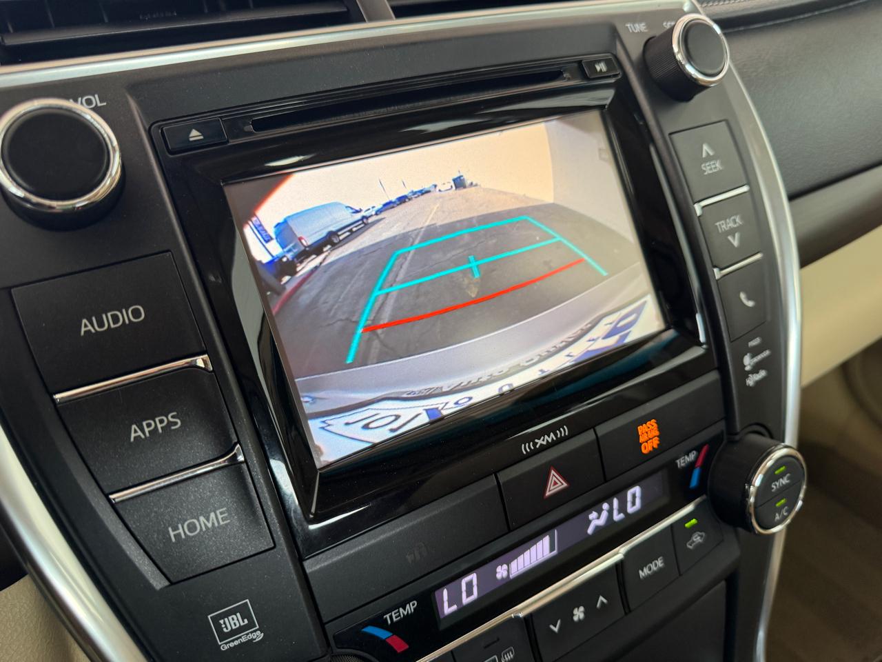 Toyota Camry XLE Auto (Natl) 2017