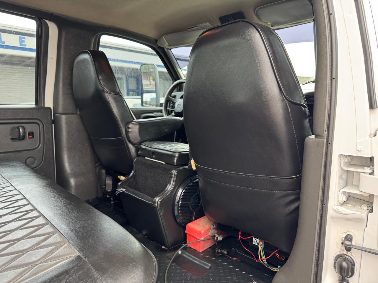 Chevrolet CC4500 Crew Cab 2WD 2005