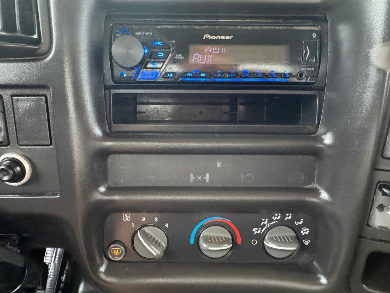 Chevrolet CC4500 Crew Cab 2WD 2005