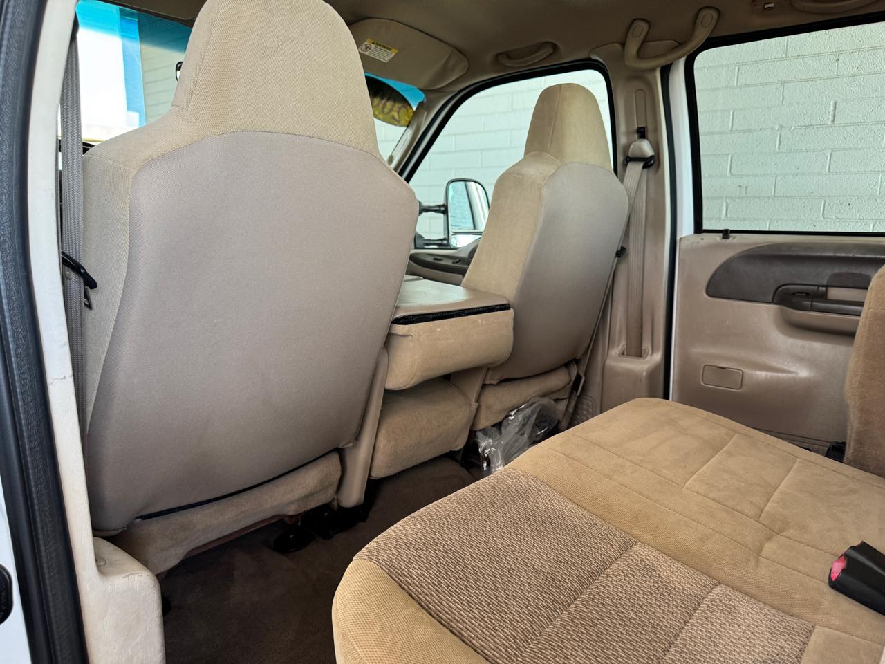 Ford Super Duty F-250 Crew Cab 156" XLT 4WD 2004