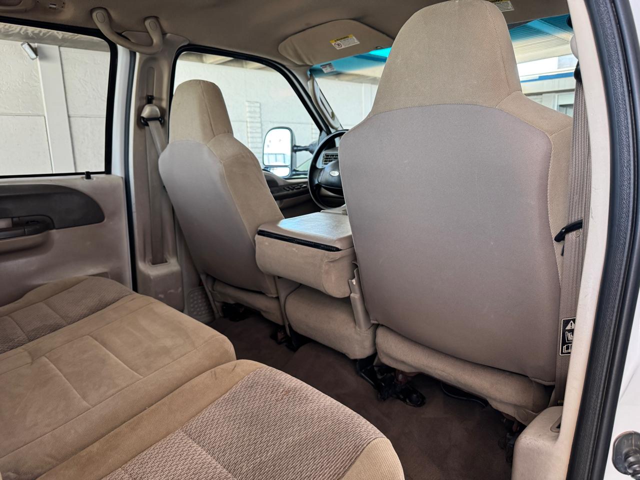 Ford Super Duty F-250 Crew Cab 156" XLT 4WD 2004