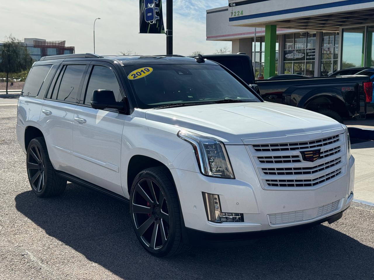 Cadillac Escalade 4WD 4dr Platinum 2019