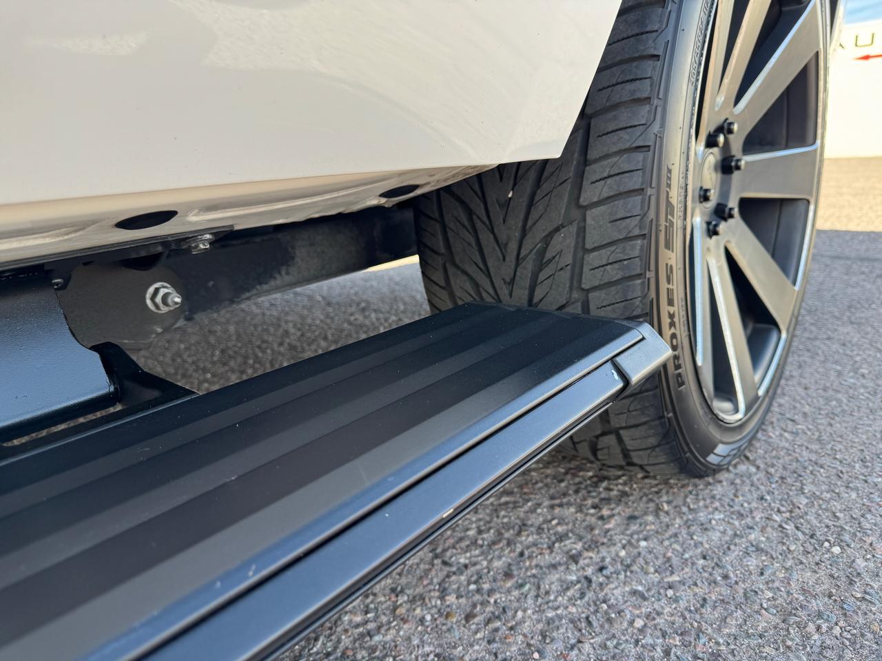 Cadillac Escalade 4WD 4dr Platinum 2019