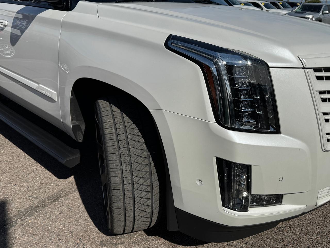 Cadillac Escalade 4WD 4dr Platinum 2019