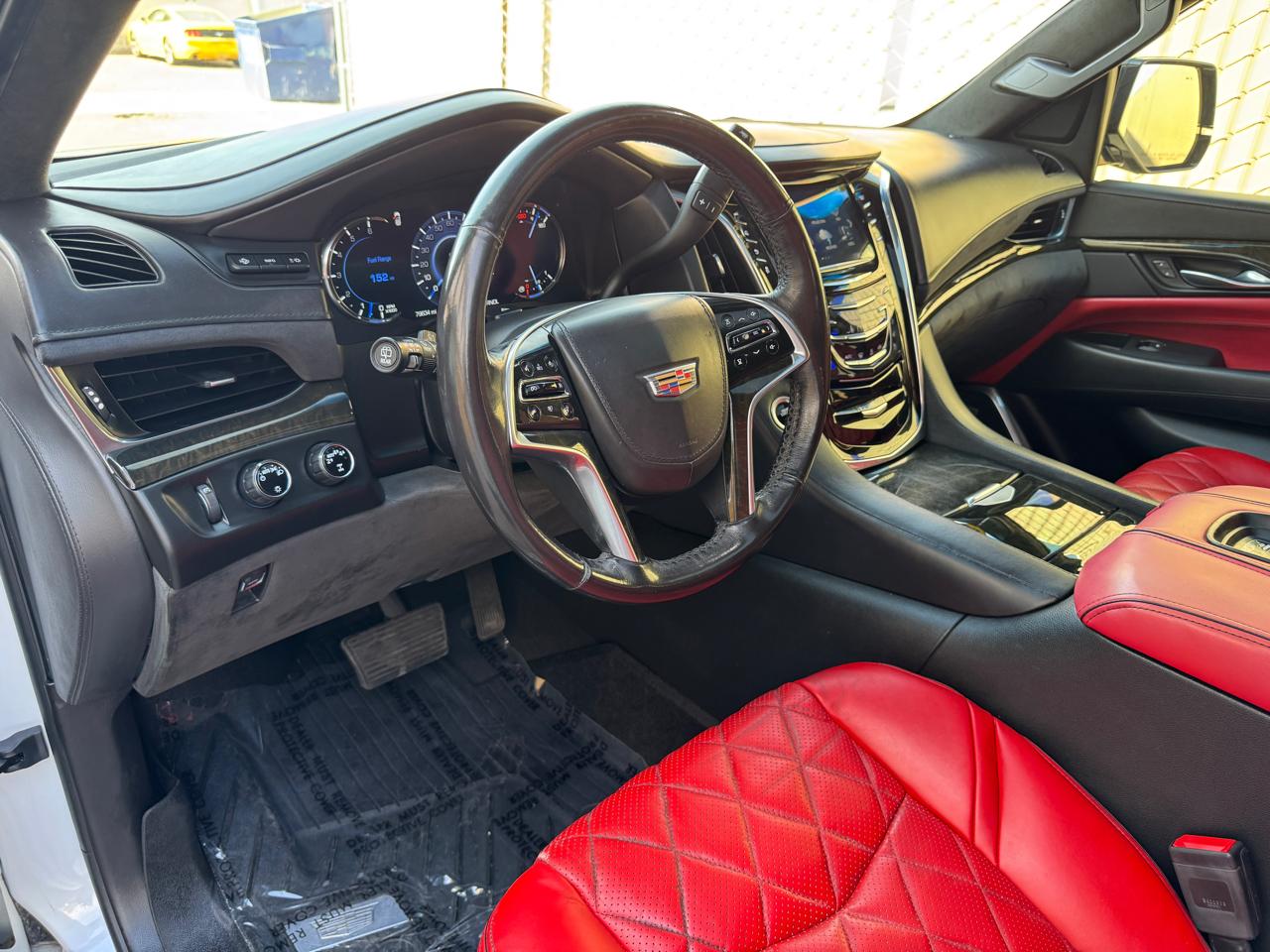 Cadillac Escalade 4WD 4dr Platinum 2019