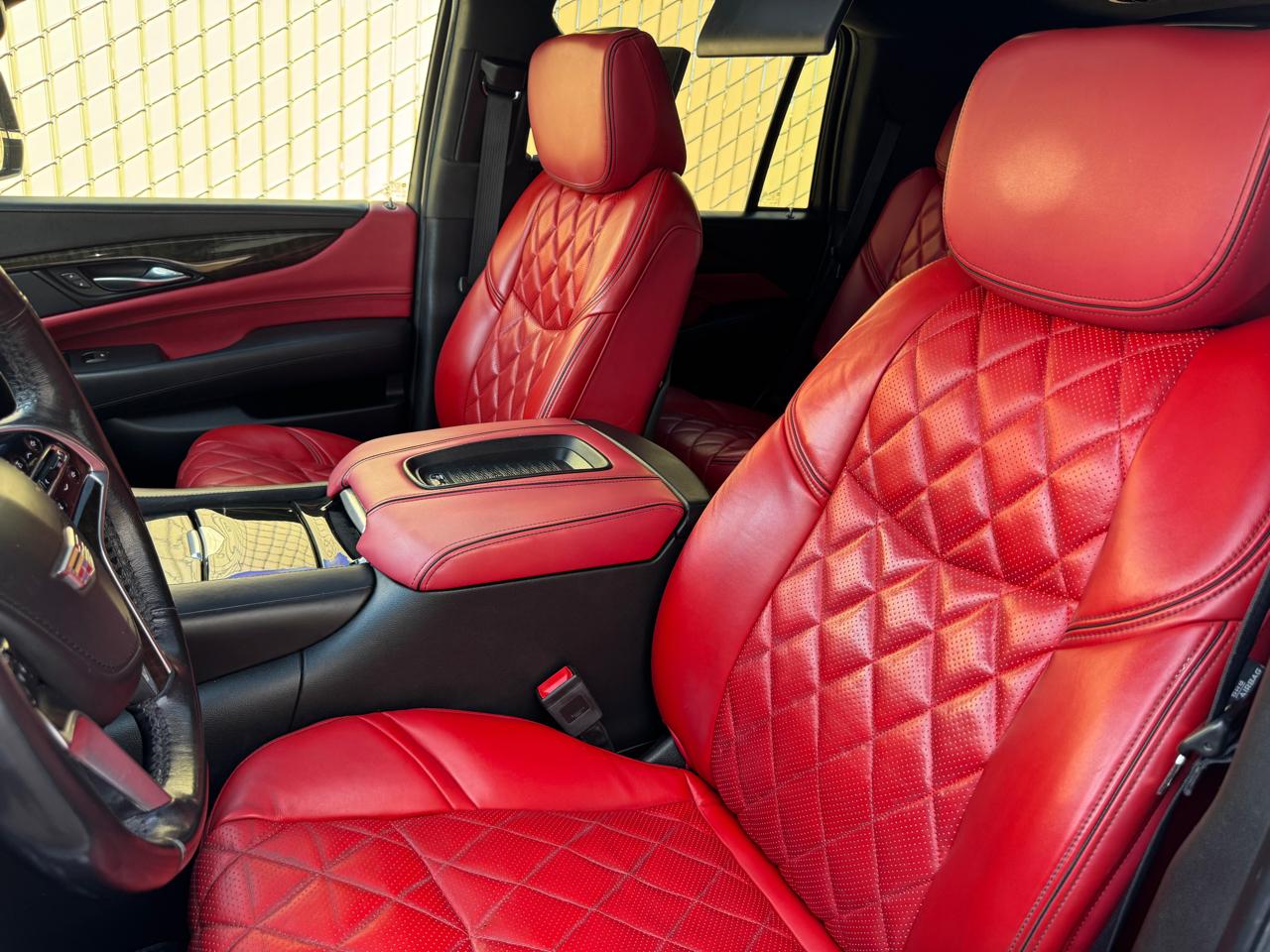 Cadillac Escalade 4WD 4dr Platinum 2019