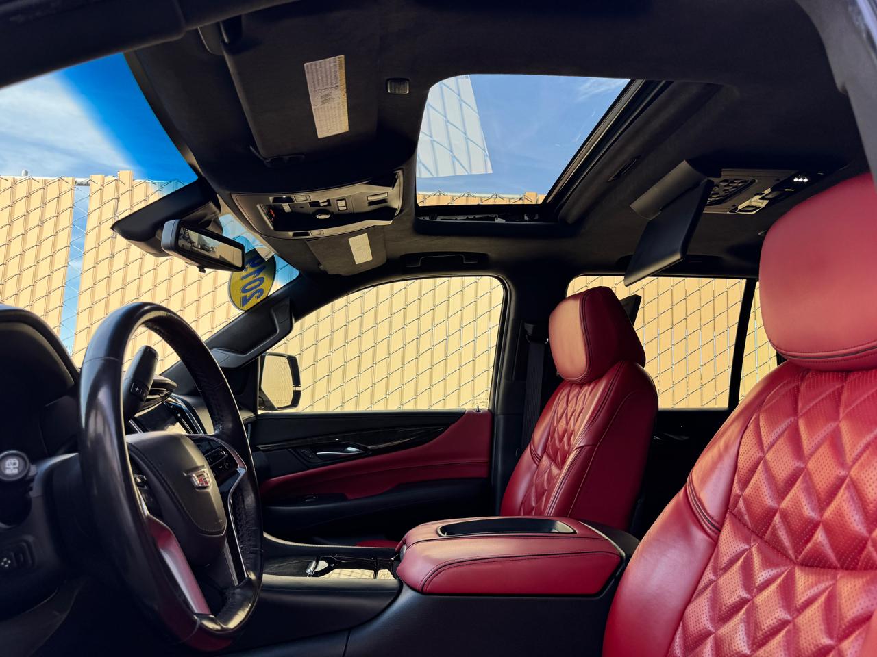 Cadillac Escalade 4WD 4dr Platinum 2019