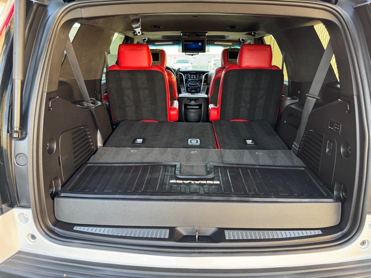 Cadillac Escalade 4WD 4dr Platinum 2019